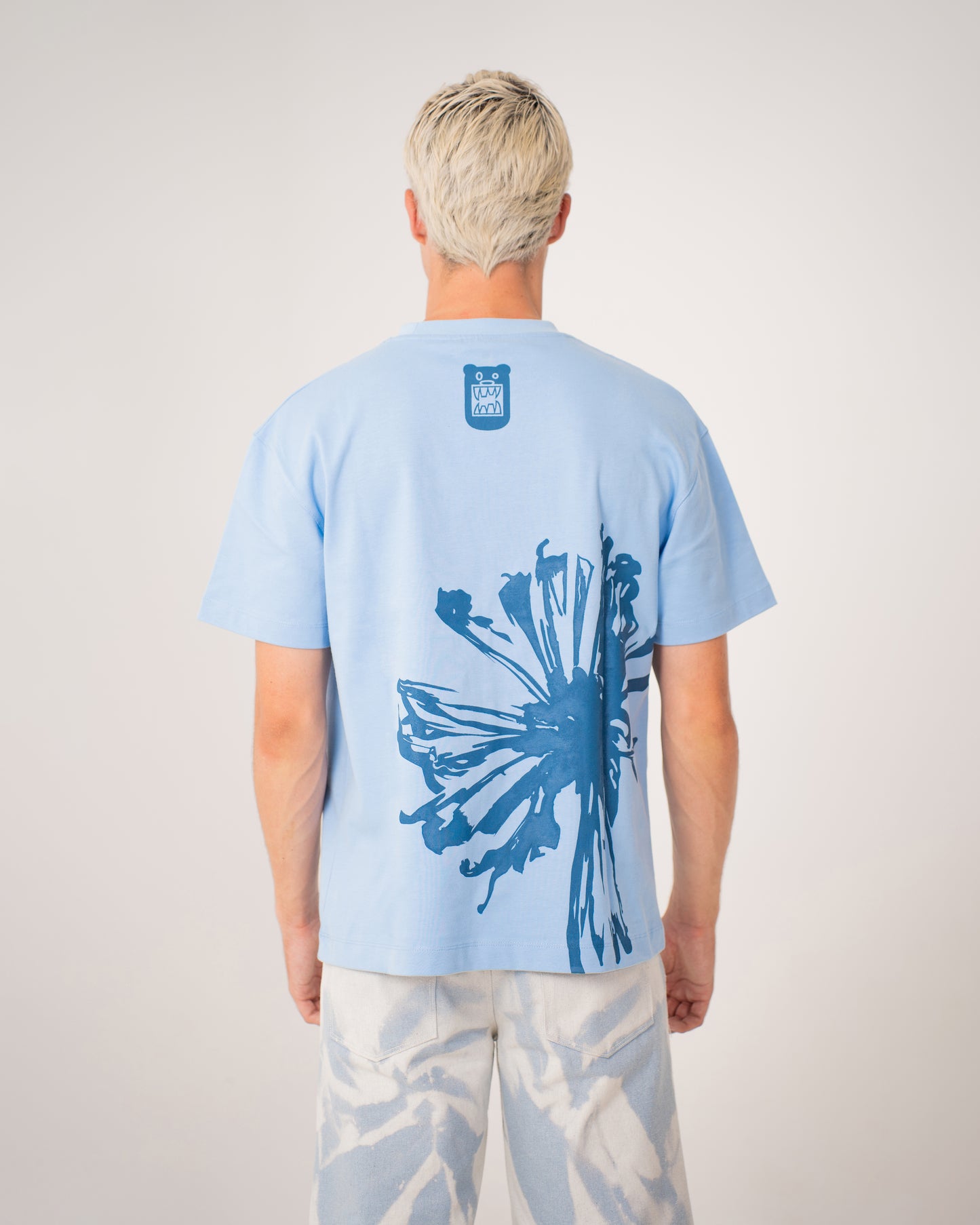 Camiseta Hollow Shell
